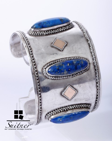 Imposanter Art-Deco-Armreif aus 925er Silber mit Lapislazuli-Besatz und Golddekor