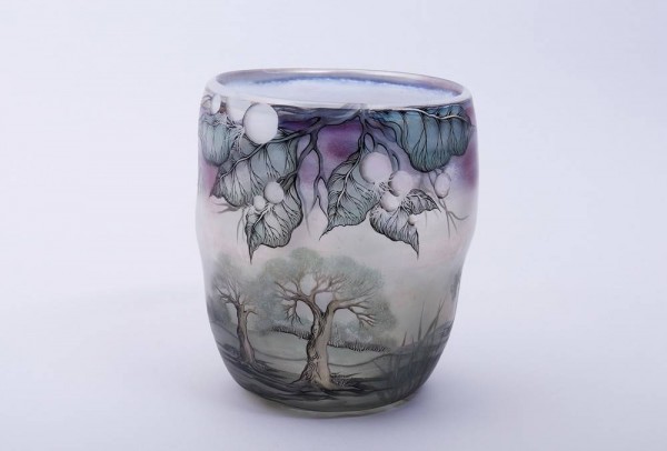 große Becher Vase von Eisch Wald Blatt Dekor Signatur irisierendes Glas Selten