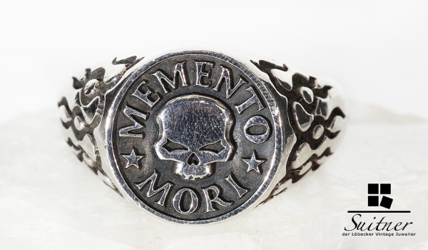 Memento Mori by Ulli Ehlers 