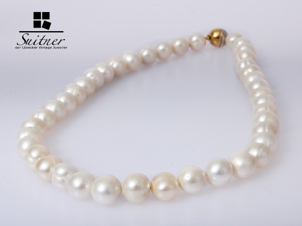 XL Perlenkette mit Gold Silber Magnetschloss 10-11 mm
