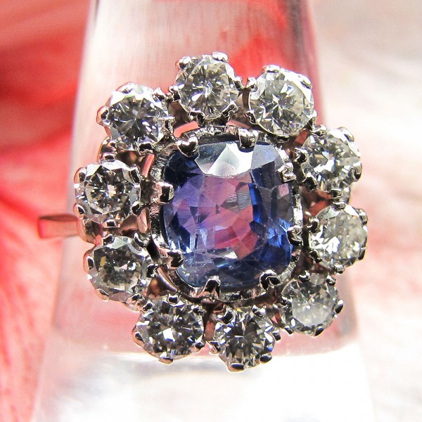 antiker 2,40 ct. Ceylon Saphir Ring mit Brillanten zus. ca. 1,50 ct. 585 Gold wertvoll Gr. 58