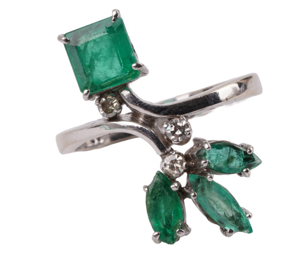 wertvoller 1,63ct. Retro Ring mit Smaragd und Diamant aus 750 Weißgold