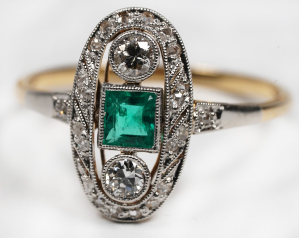 feiner Art Deco Ring mit Smaragd und Diamant 750 Gold Gr. 55 Muzo Emerald
