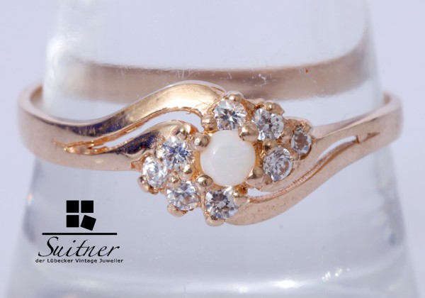 zarter Opal Ring aus 585 Gold mit Steinbesatz Gr. 58 wunderschön
