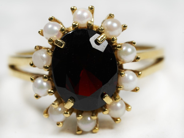 Vintage Ring aus 585 Gold mit Granat Saatperlen Größe 56 Rubin Rot
