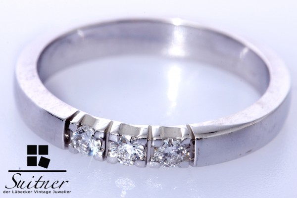 klassischer Bandring Brillant Ring zus. ca. 0,15 ct 585 Weißgold Gr. 55