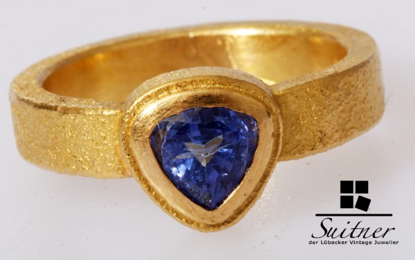 Unikat aus 900 Gold Ring mit Tansanit in Saphir Blau Gr. 52 Handarbeit