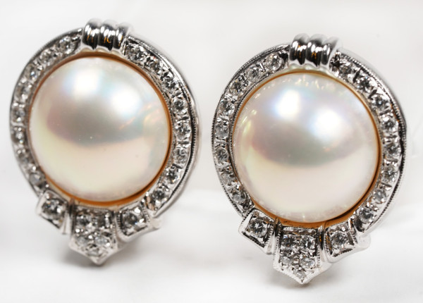 Art Deco Stil Mabe Perlen Ohrstecker mit 46 Brillanten aus 750 Weißgold Luxus