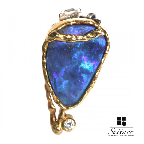 Design Anhänger mit Boulder Blue Opal aus Gold mit Brillant