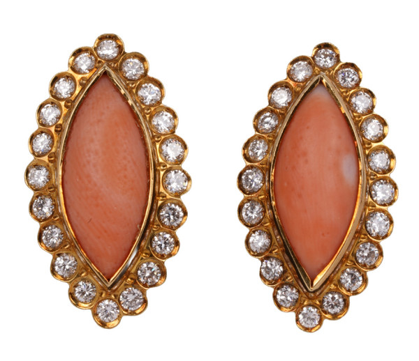 Vintage Korallen Ohrringe mit 1,32ct. Brillanten 750 Gold Coral Unikat Navette