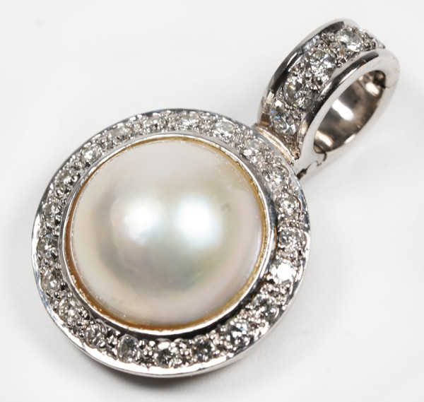 Design Mabe Perlen Clip Anhänger 0,52ct Brillanten aus 585 Weißgold