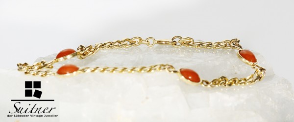 feines Gold Armband mit Korallen Cabochons Bracelet with Coral