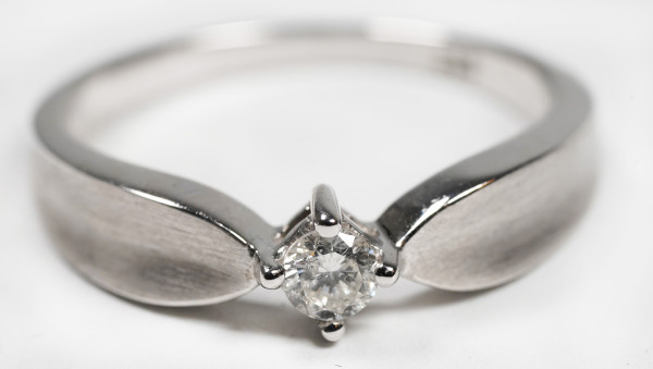 moderner Verlobungsring 0,17ct Brillant Ring aus Weißgold Gr. 53