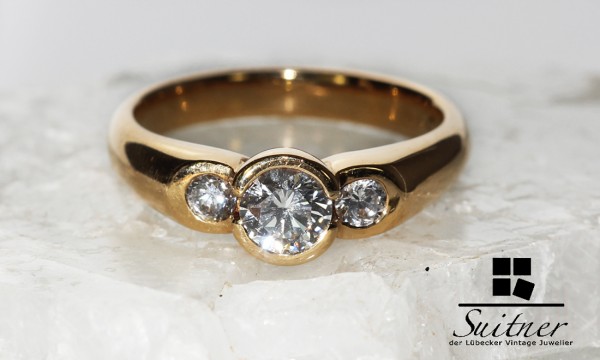 Klassischer Ring mit Brillanten zus.ca. 0,75 ct. 750 Gold