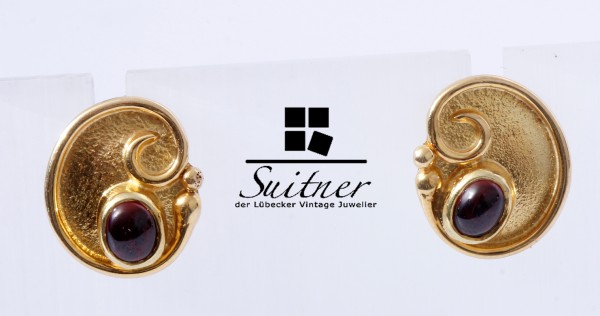 Rote Turmalin Cabochon Ohrstecker aus 585 Gold Nugget Design Linien