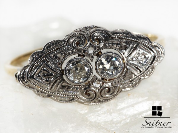 antiker Ring mit Diamanten aus Gold und Platin Schiffchen Navette