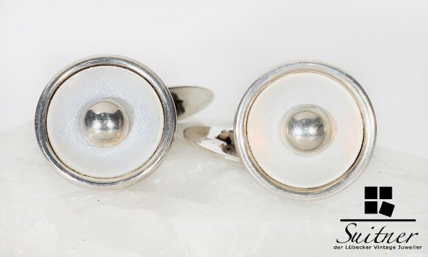 Art Deco Manschettenknöpfe aus 835 Silber mit Perlmutt rund Dekor Design