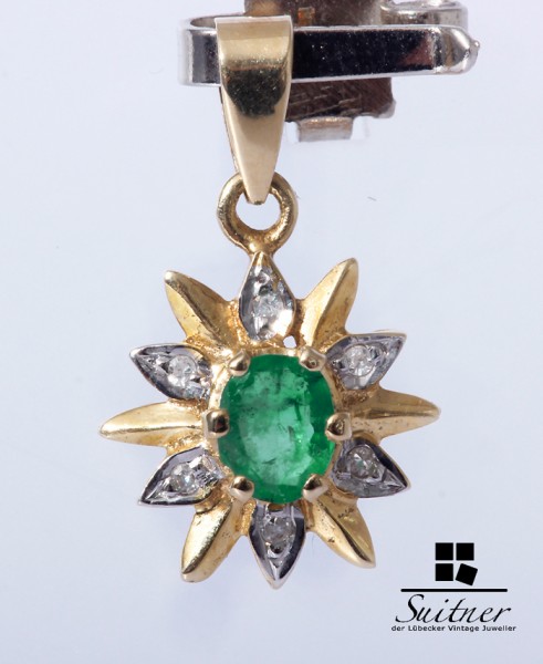 Anhänger mit Diamanten und Smaragd ca. 0,25 ct. 585 Gold