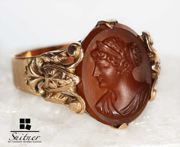 Ring roségold mit Karneol Gemme im Stile des Klassizismus