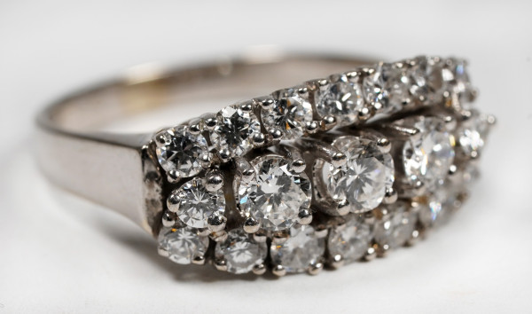 prächtiger 1,53ct. Diamanten Ring mit 19 Brillanten und 585 Weißgold Gold