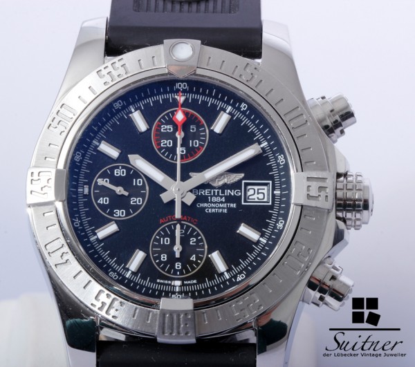 Breitling Avenger II Chronograph NEU A1338111 / BC32 Set mit Papieren