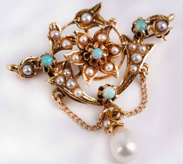 antike Jugendstil Opal Brosche mit Saatperlen Naturperle aus 585 Gold