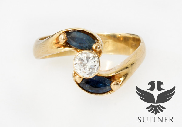 Vintage Ring aus 585 Gold mit Brillant und 2 Saphir Navette Steinen in feinem Blau