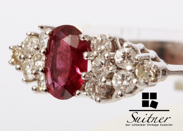 Entourage Ring mit 1,40ct. mit Rubin und Brillanten 585 Weißgold Taubenblut Rot