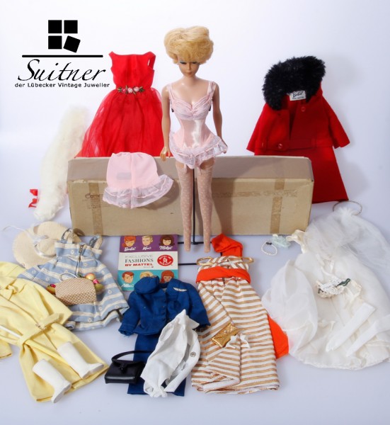 Vintage - Barbie-Puppe - Bubble Cut Blond mit Zubehör aus den 1960er Jahren